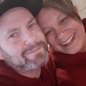 Meet your Posher, Mona